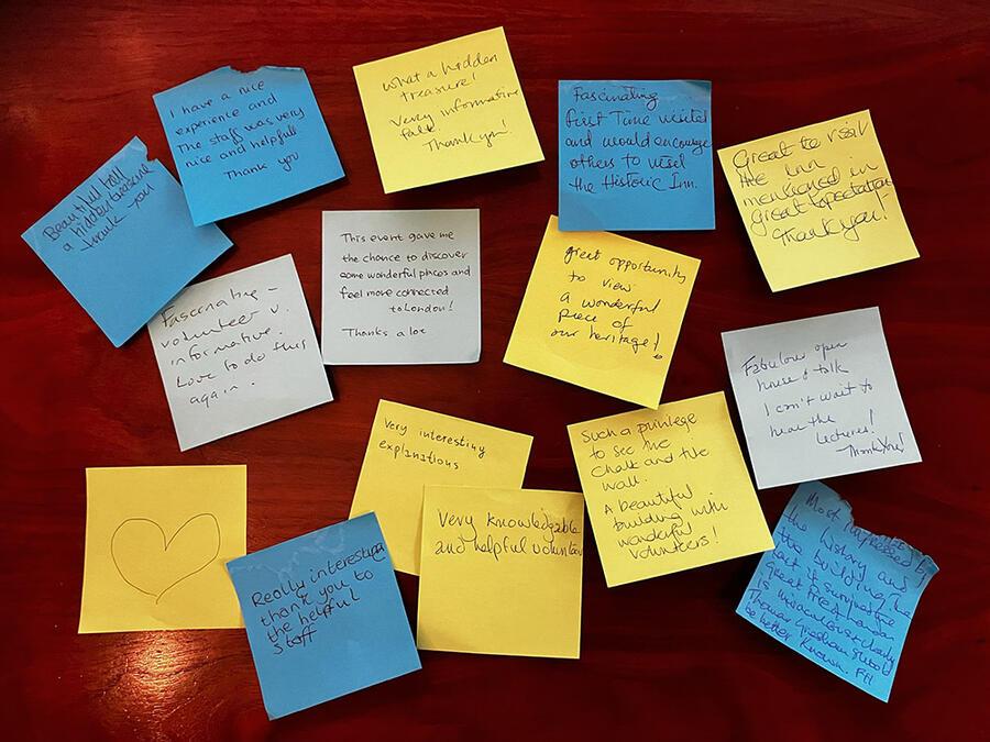 Some comments left by visitors on post-it notes