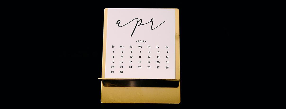 Calendar showing April page