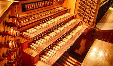 Photograph of an organ
