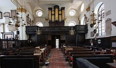 Looking up the asile towards the latar and organ, St Margaret's in Lothbury