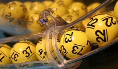 the mechanism of a lottery ball machine