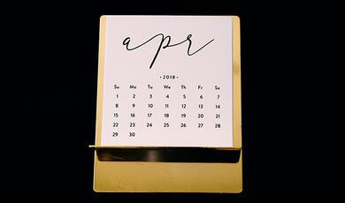 Calendar showing April page