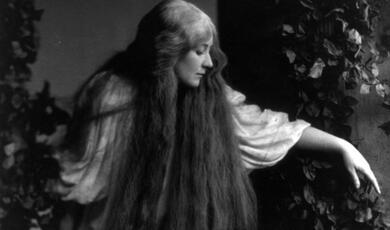 Operatic soprano Mary Garden