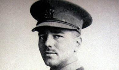 Black and white soldier of Wilfred Owen in uniform