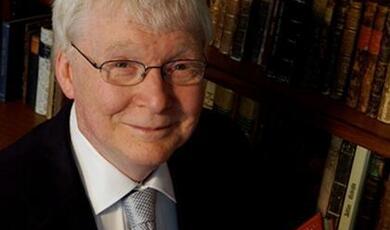 Graham Johnson_370x370_Photo by Malcolm Crowthers.jpg