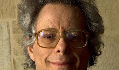 Professor Tom Körner