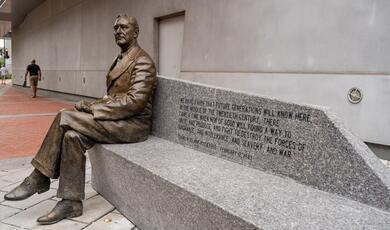 Statue of Franklin D. Roosevelt from front