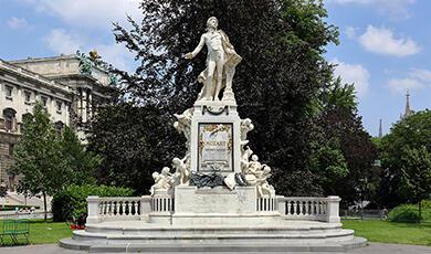 Statue of Mozart