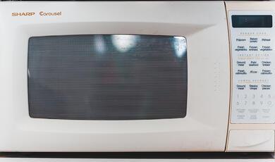 White microwave Cooker
